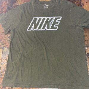 Mens Nike tee